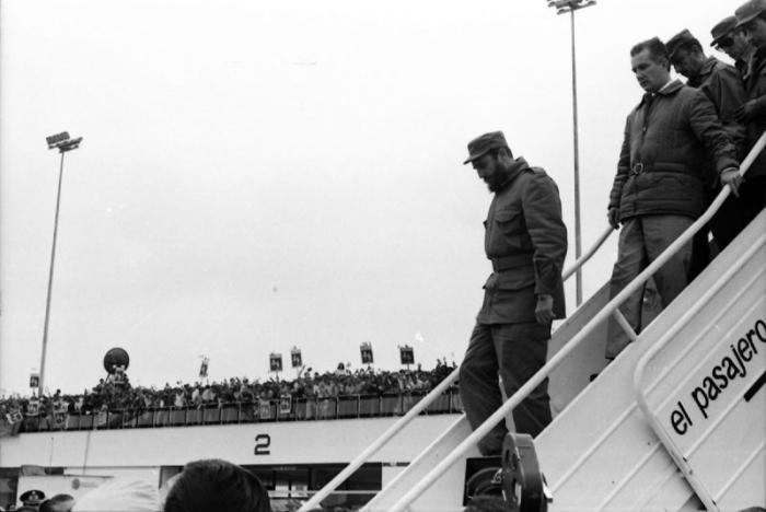 Fidel llegó a Perú el 4 de diciembre de 1971, en una escala de su viaje de regreso de una gira por Chile. Foto: Jorge Oller