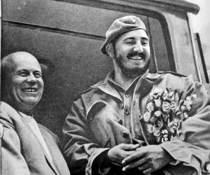 Fidel Castro y Nikita Jruschov durante su viaje por Georgia