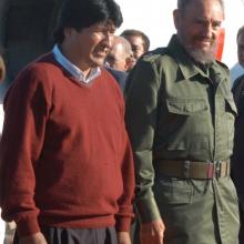 Recibe en el aeropuerto internacional "José Martí"  al Presidente electo de Bolivia, Evo Morales