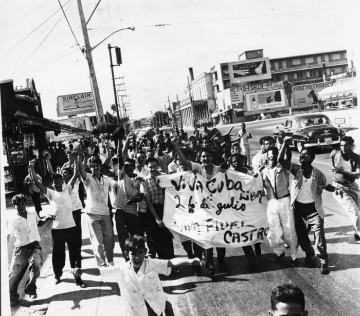 Una caravana contada por sus fotos Fidel soldado de las ideas