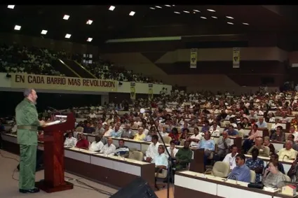 fidel pronuncia discurso en 40 Aniversario de la creación_CDR